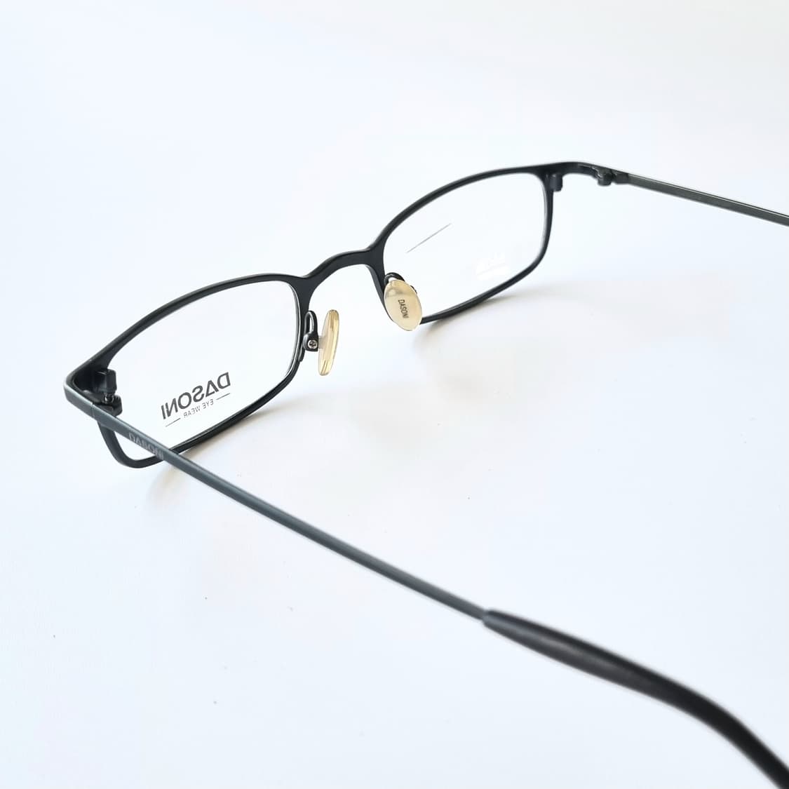 데드스탁 유행을 타지 않는 클래식 데일리 안경테  623 상품이미지4