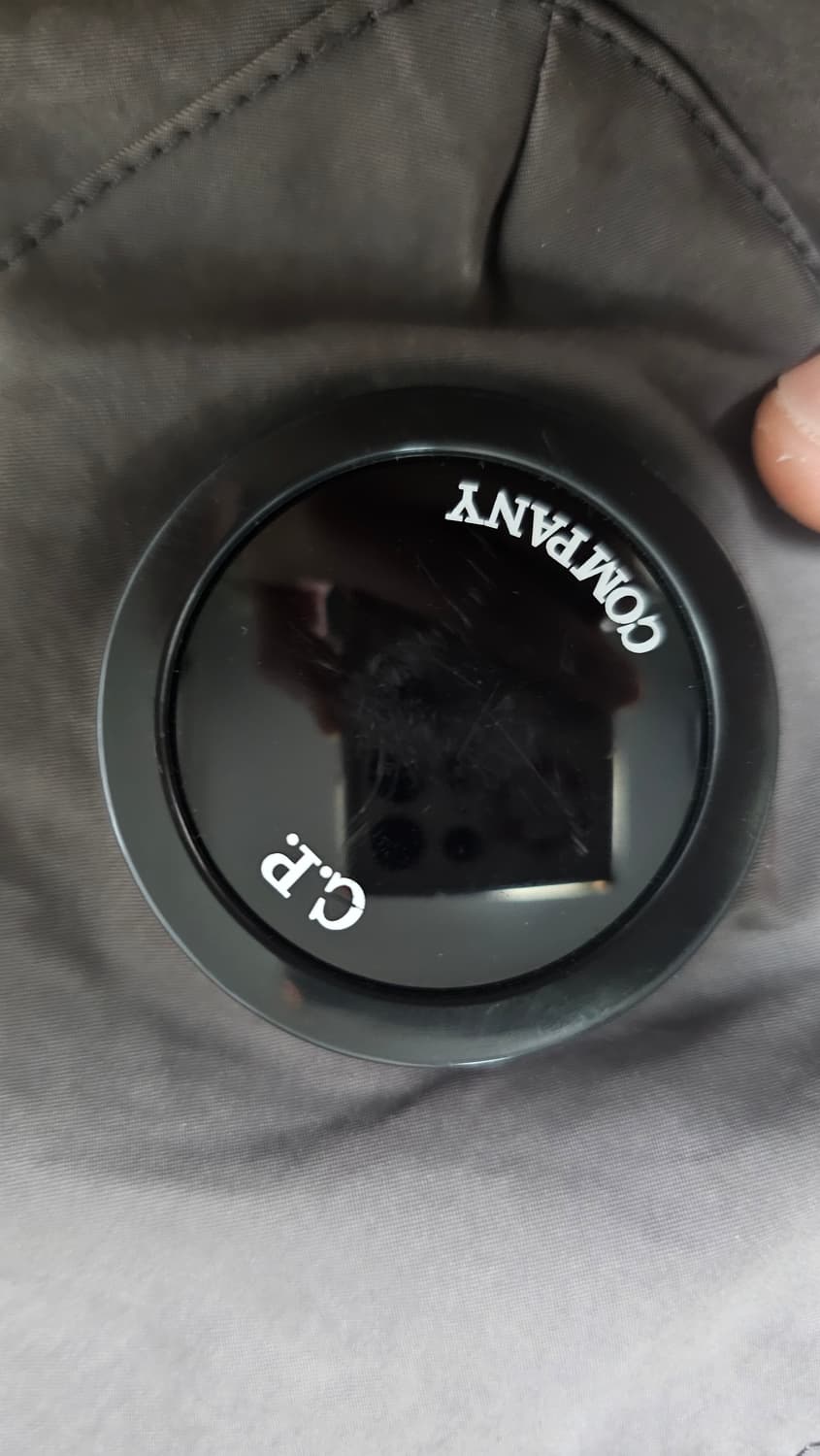 CP컴퍼니 봄버 105사이즈 판매합니다. 상품이미지8