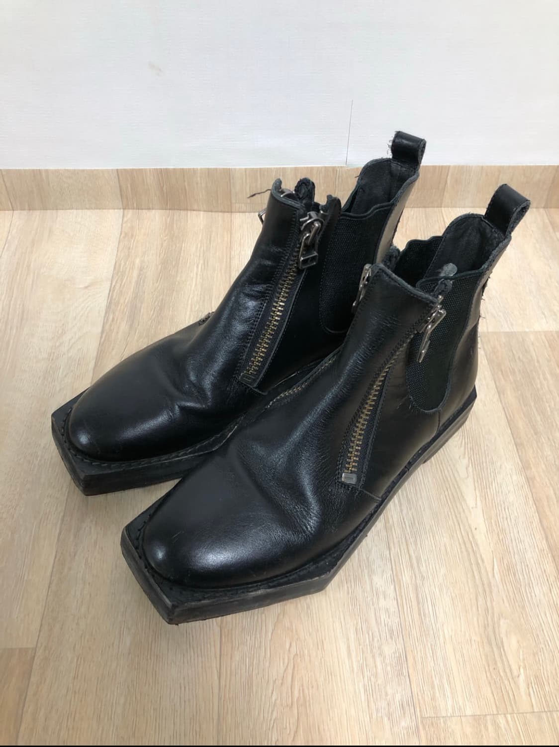 Banal chic bizarre 바날 시크 비자르 스퀘어토 부츠 마틴ㄹ 상품이미지1