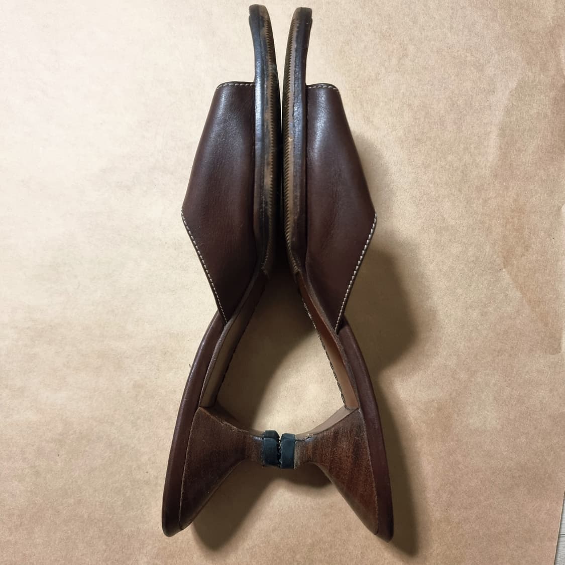 프라다 레더 뮬 샌들 오픈토힐 진브라운 구두 슈즈 (245mm) 상품이미지3