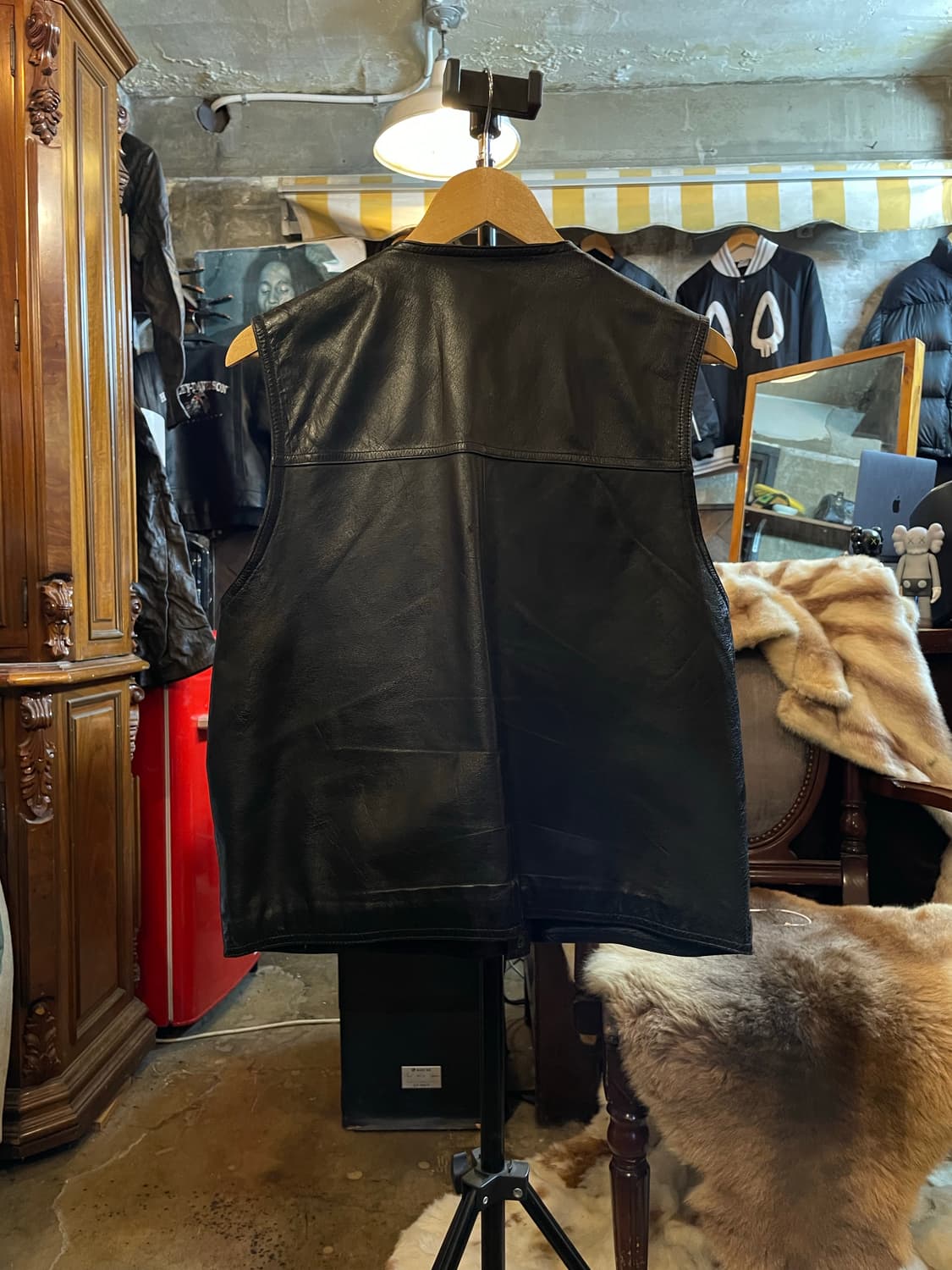 BEYOND 리얼 레더 헌팅 베스트 블랙 상품이미지7