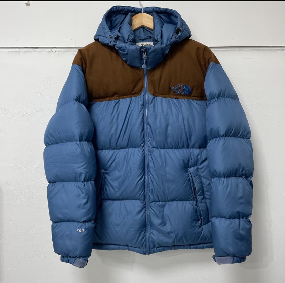 노스페이스 화이트라벨 눕시 700 상품이미지1