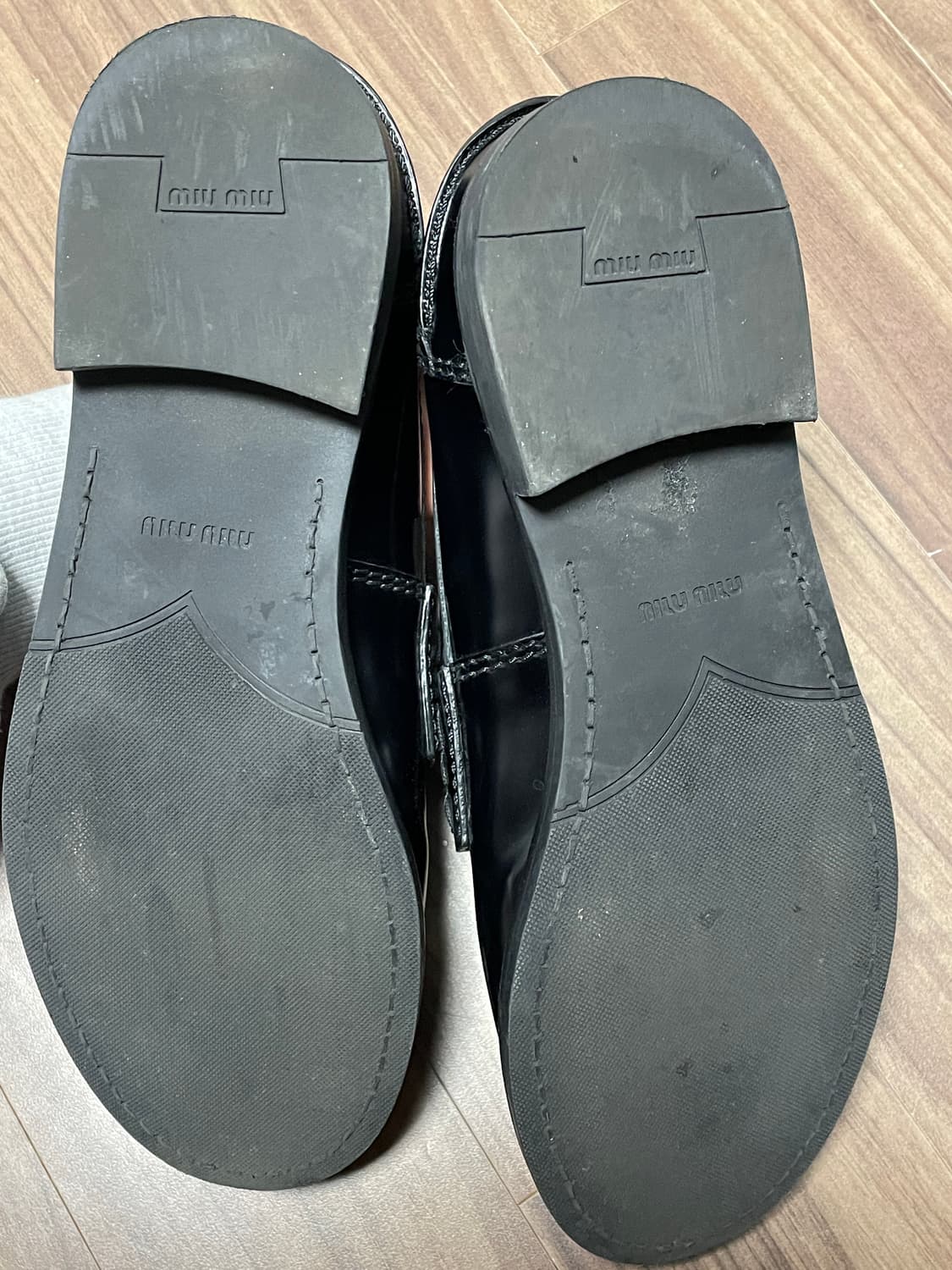 미우미우 페니 로퍼 블랙 37.5 상품이미지6