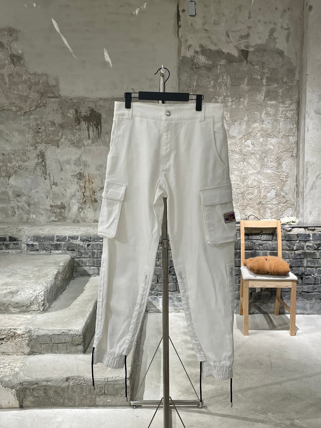 gcds 화이트 스트링 데님 카고 조거 팬츠    상품이미지1