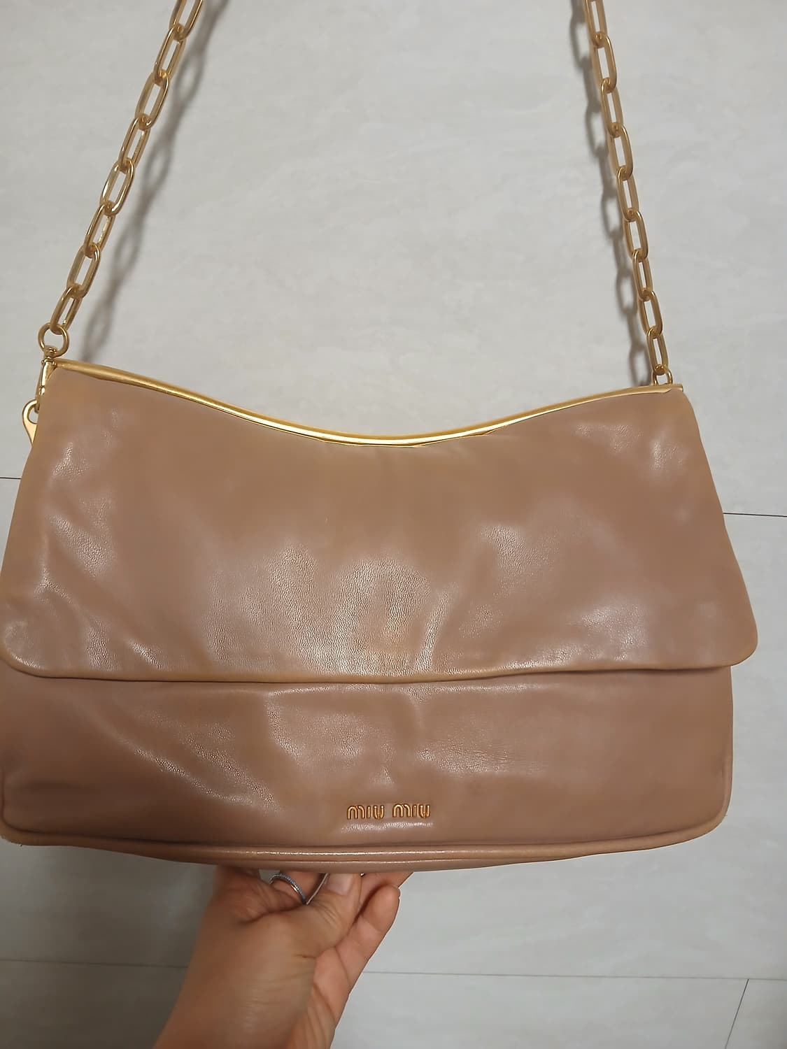미우미우 체인 숄더백 상품이미지3