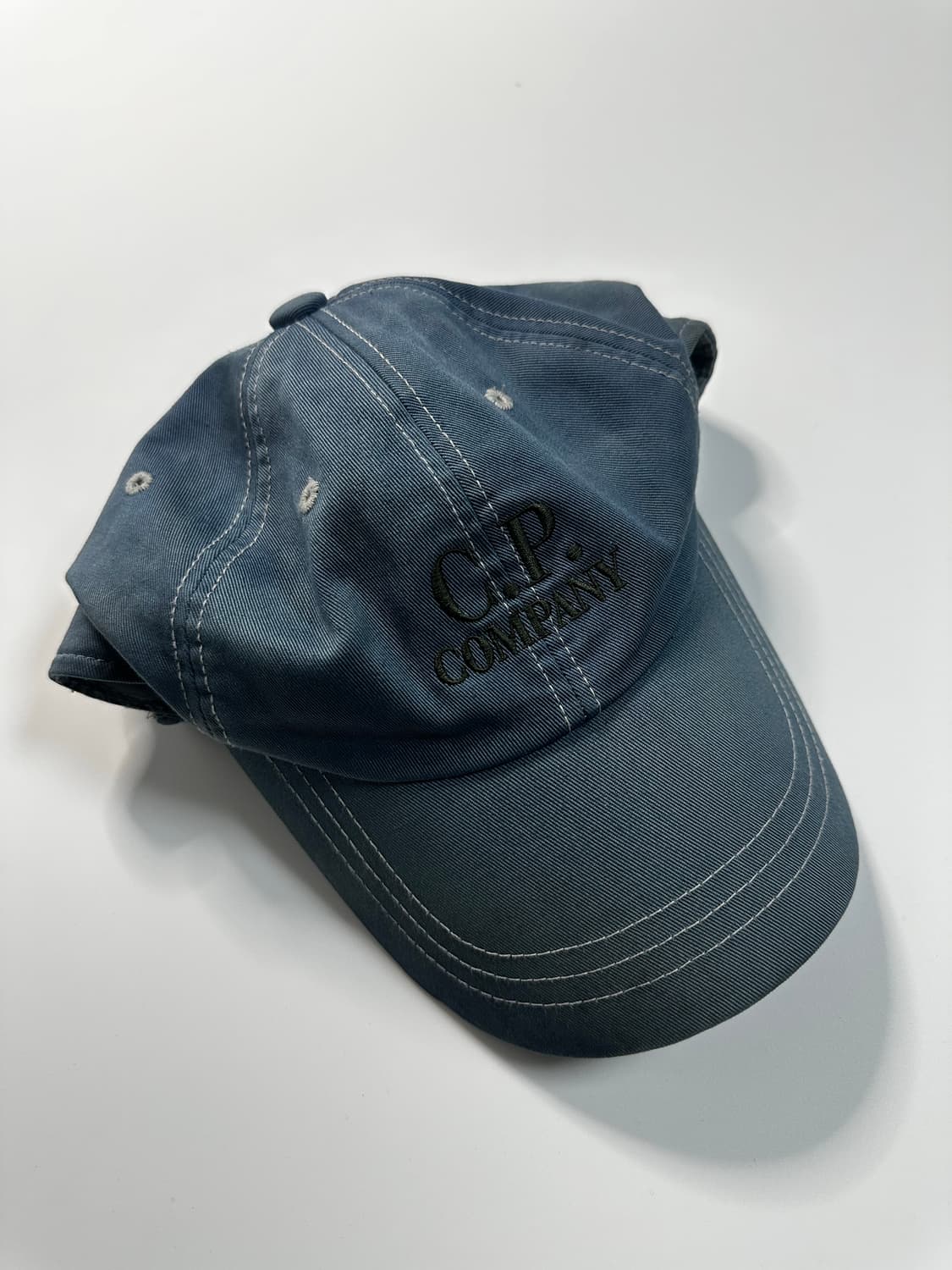 CP 컴퍼니 구형 로고 고글 볼캡 상품이미지1