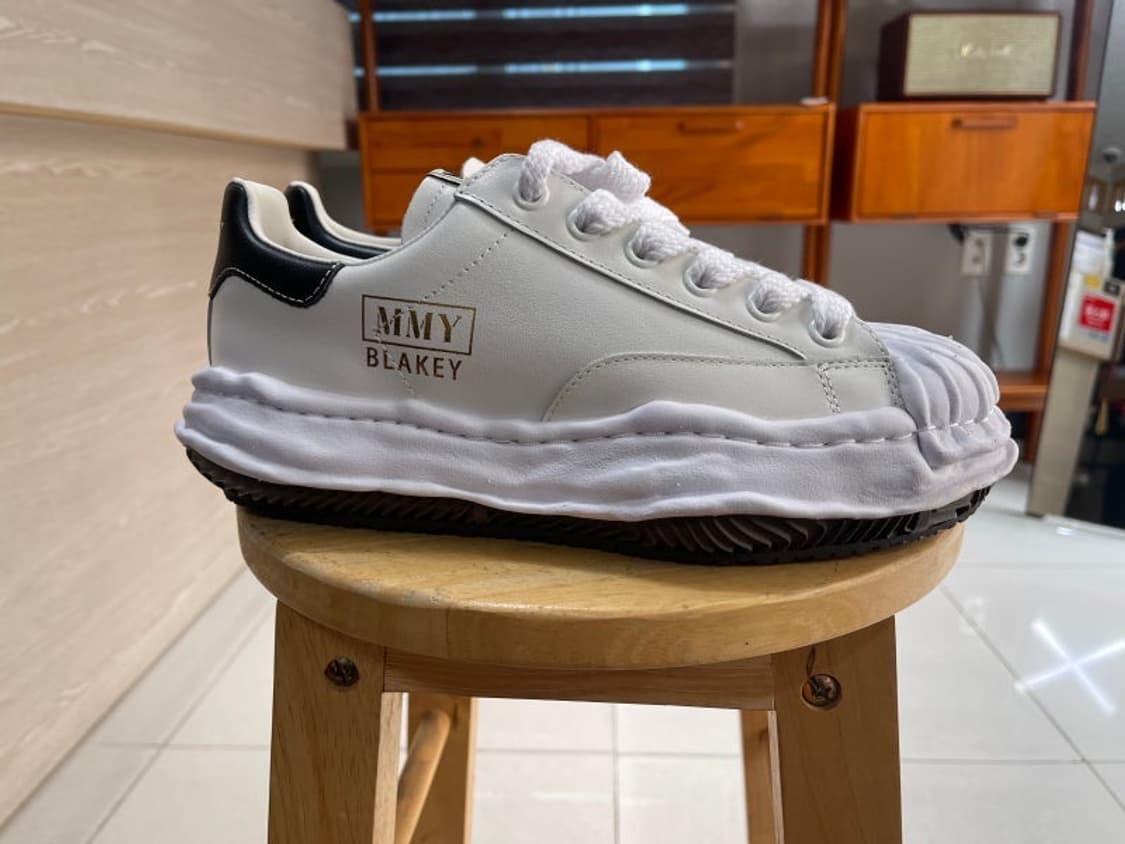 [새상품 급] 메종 미하라 야스히로 블레이키  스니커즈 275 상품이미지2