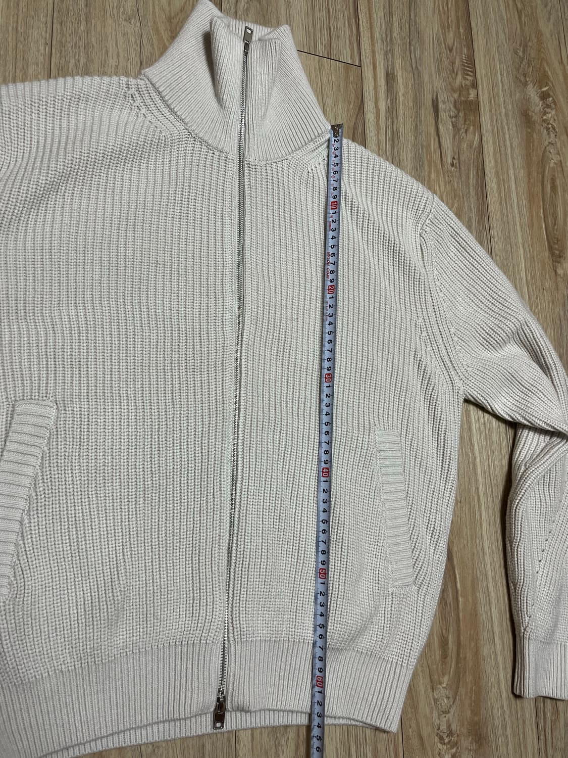 인템포무드 오블리크 라인 메리노 울 풀 집업_아몬드밀크 XL 상품이미지9