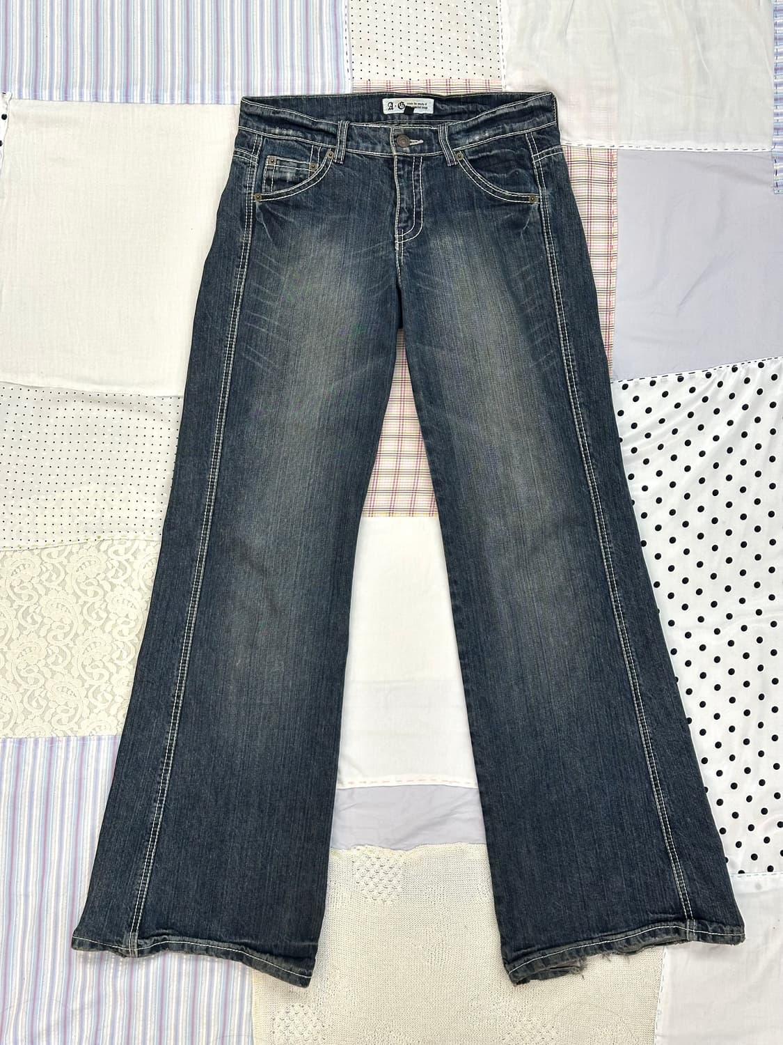 스티치 디테일 부츠컷 데님 팬츠 상품이미지9