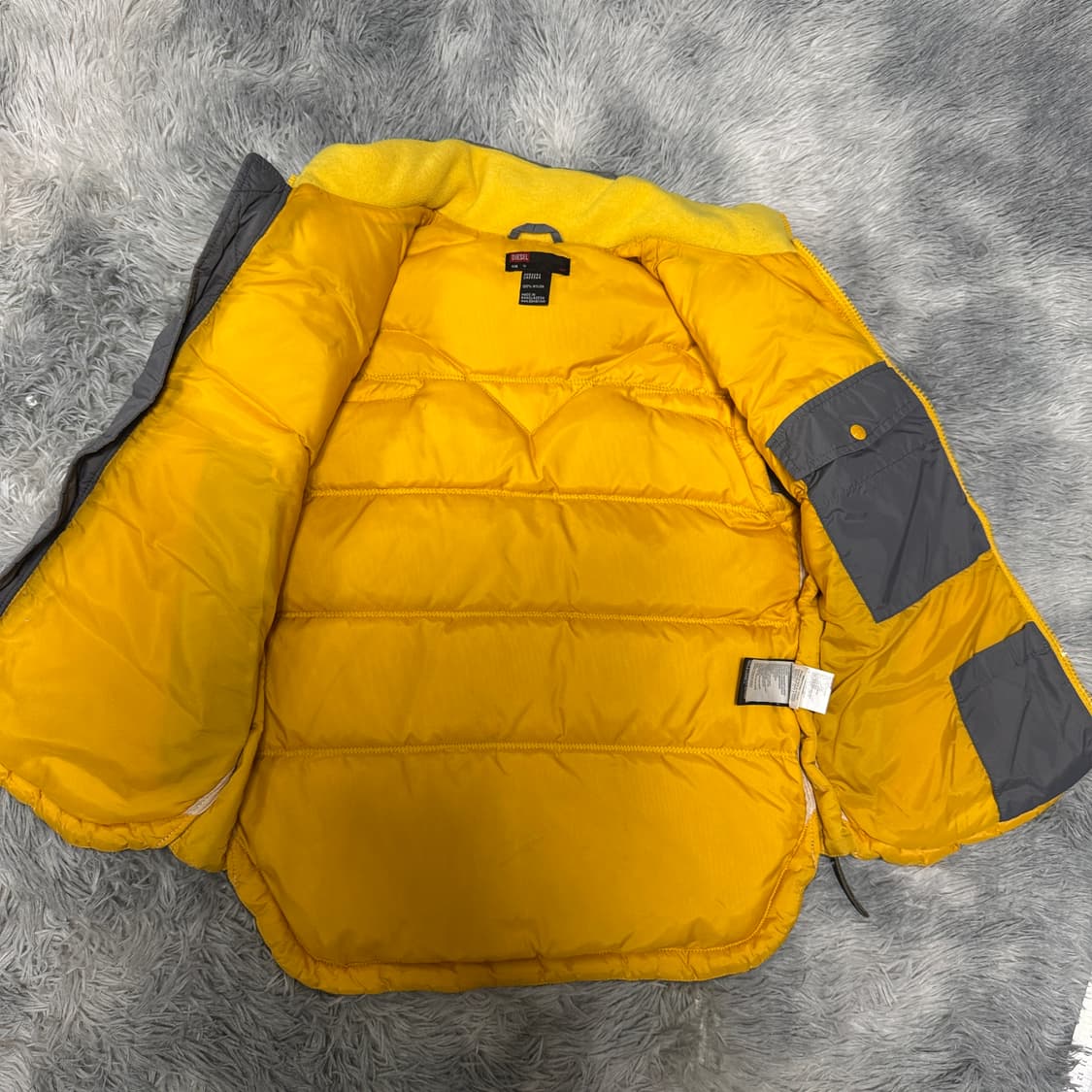 디젤 패딩조끼 M사이즈 상품이미지4