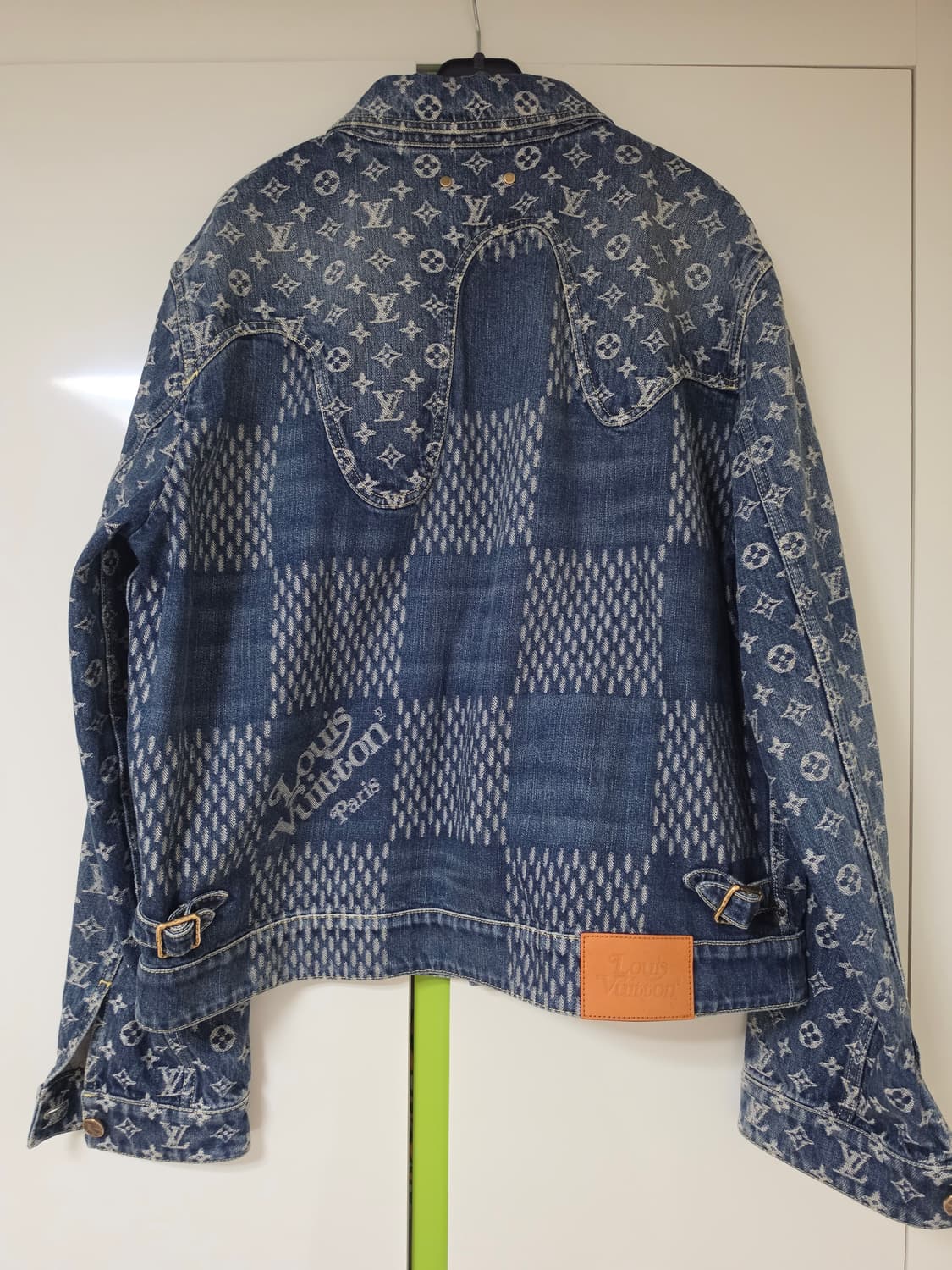 루이비통 니고 데심 트레커 청색 52사이즈 100-105사이즈 상품이미지2