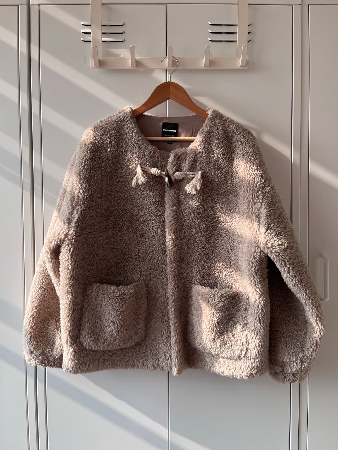 Unspecified 원버튼 뽀글이 양털 퍼자켓 상품이미지1