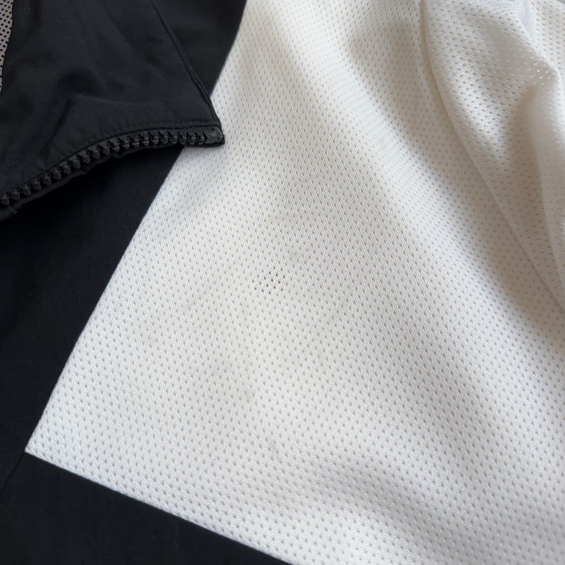 아디다스 이큅먼트 빅로고 바람막이 자켓 상품이미지4