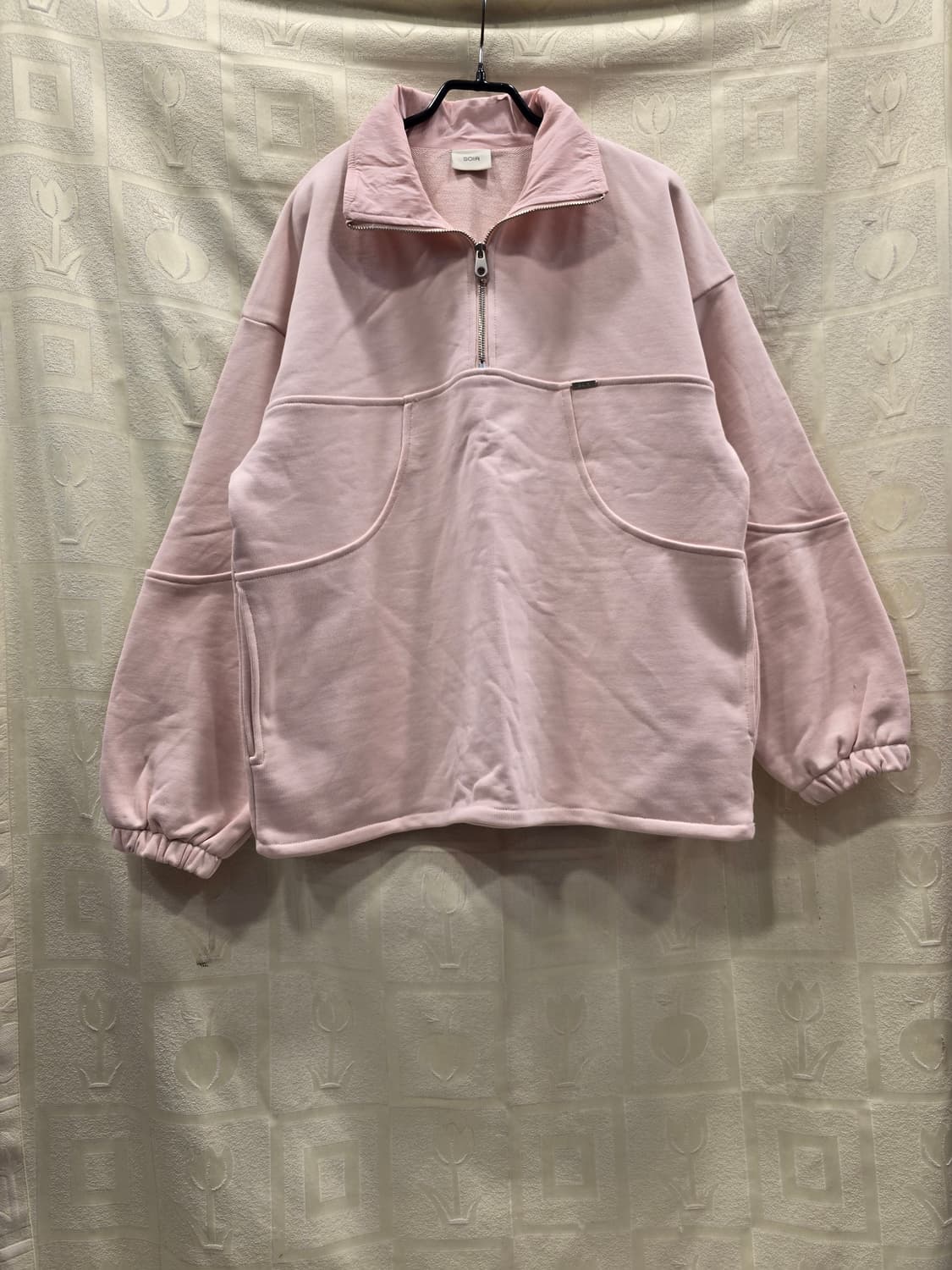 거의새거) 쏘이르 SOIR 25년 핑크색 하프집업 맨투맨 프리사이즈 상품이미지1