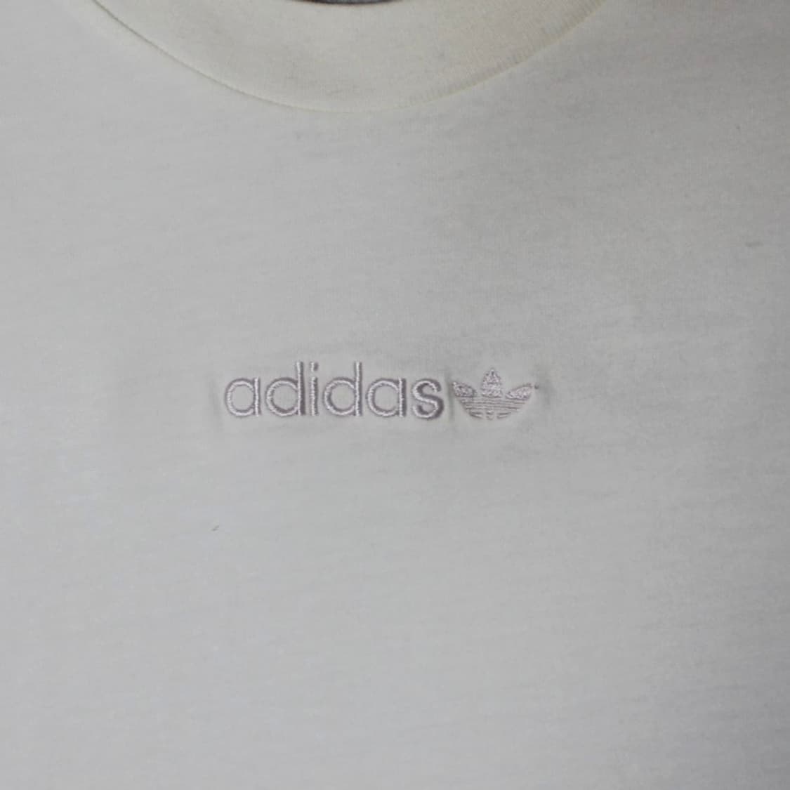 Adidas 아디다스 핑크 자수로고 화이트 라운드 반팔 P395 상품이미지3