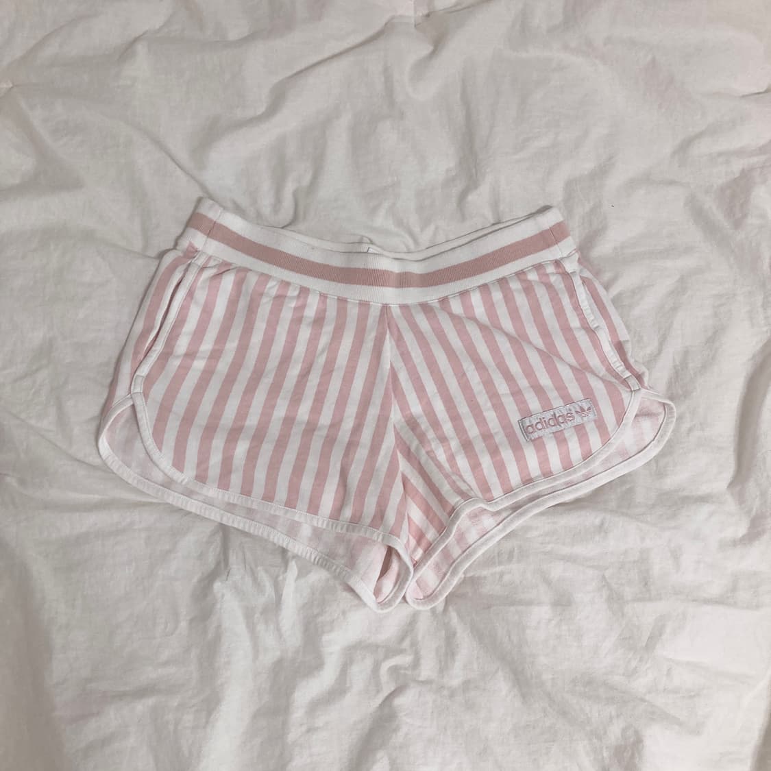 아디다스 스트라이프 핑크 숏팬츠 XS 상품이미지1