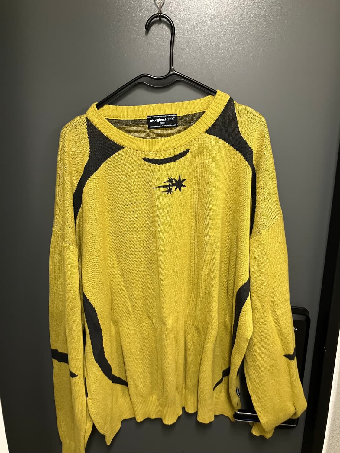 나이스고스트클럽 니트 팔아요 상품이미지1