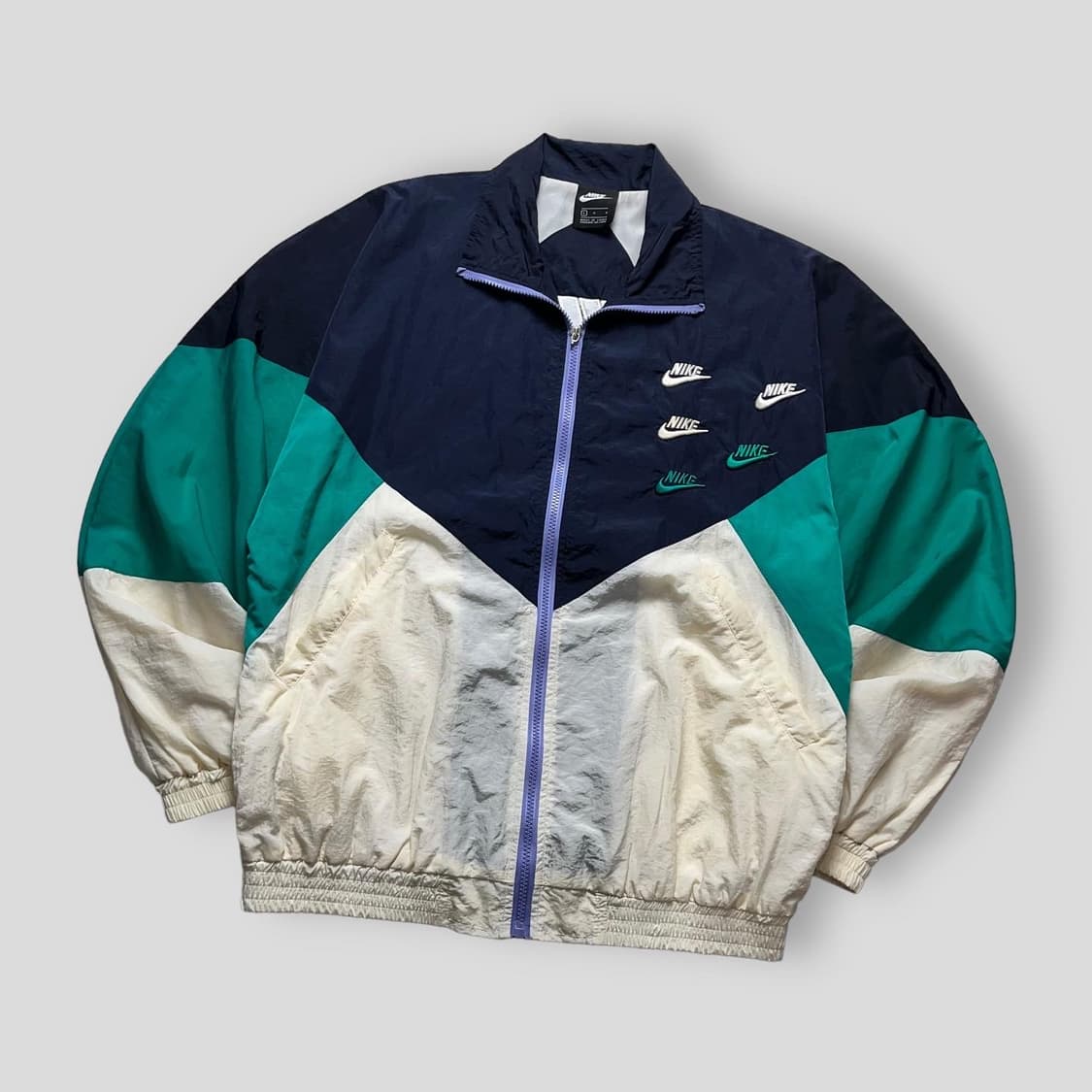  나이키 빅스우시 멀티 퓨추라로고 배색 바람막이  상품이미지2