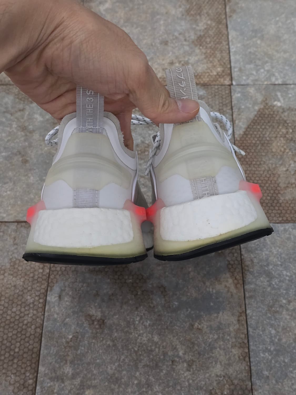 (230)아디다스 nmd v3 클라우드 화이트  상품이미지7