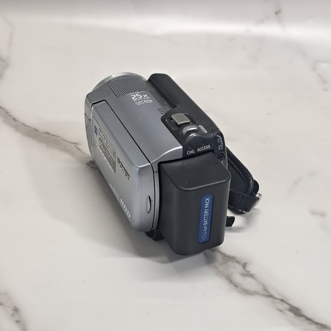 소니 핸디캠 DCR-SR87 80Gb 내장 25배 줌 상품이미지3