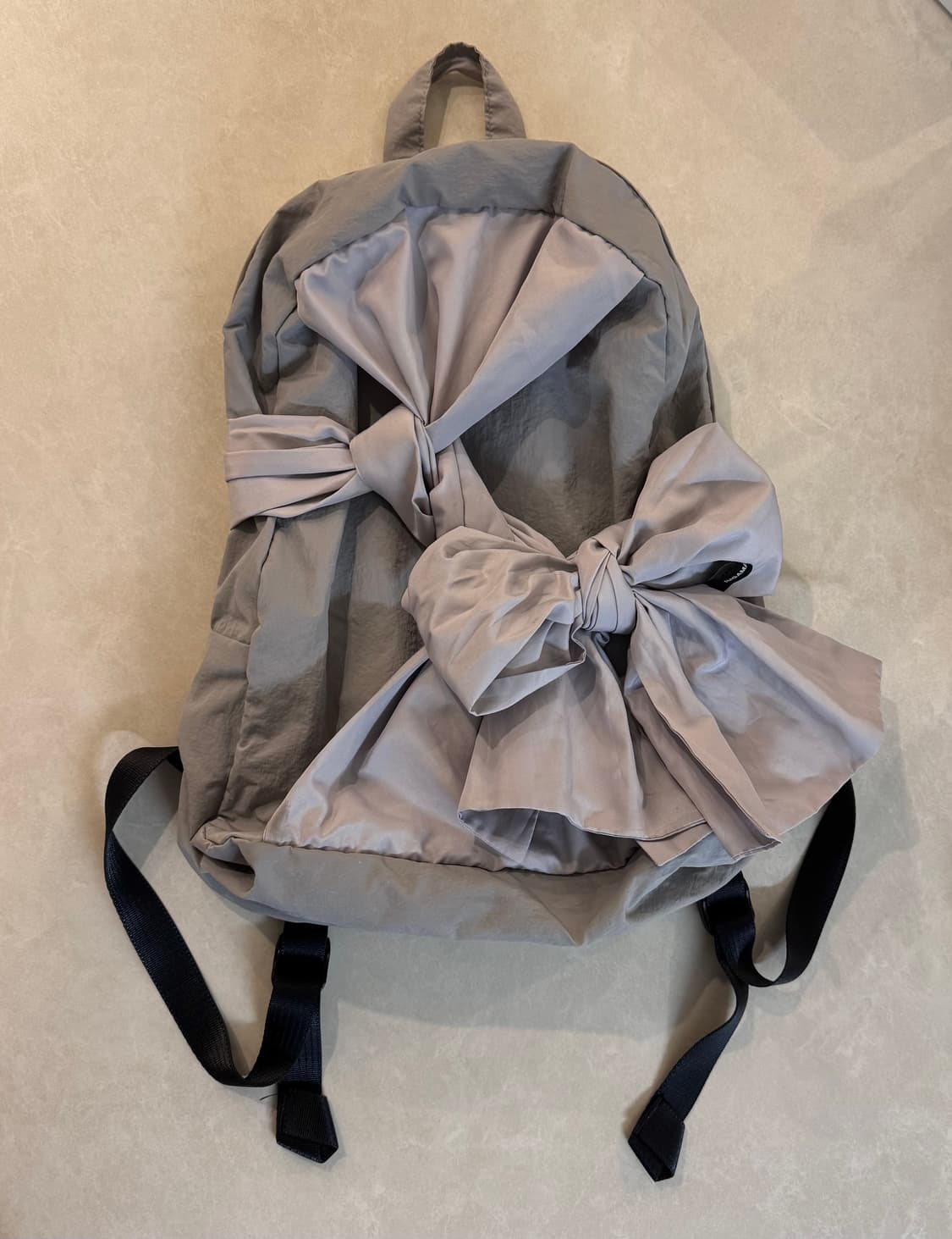 이우가마카라스 리본 백팩 그레이 상품이미지1
