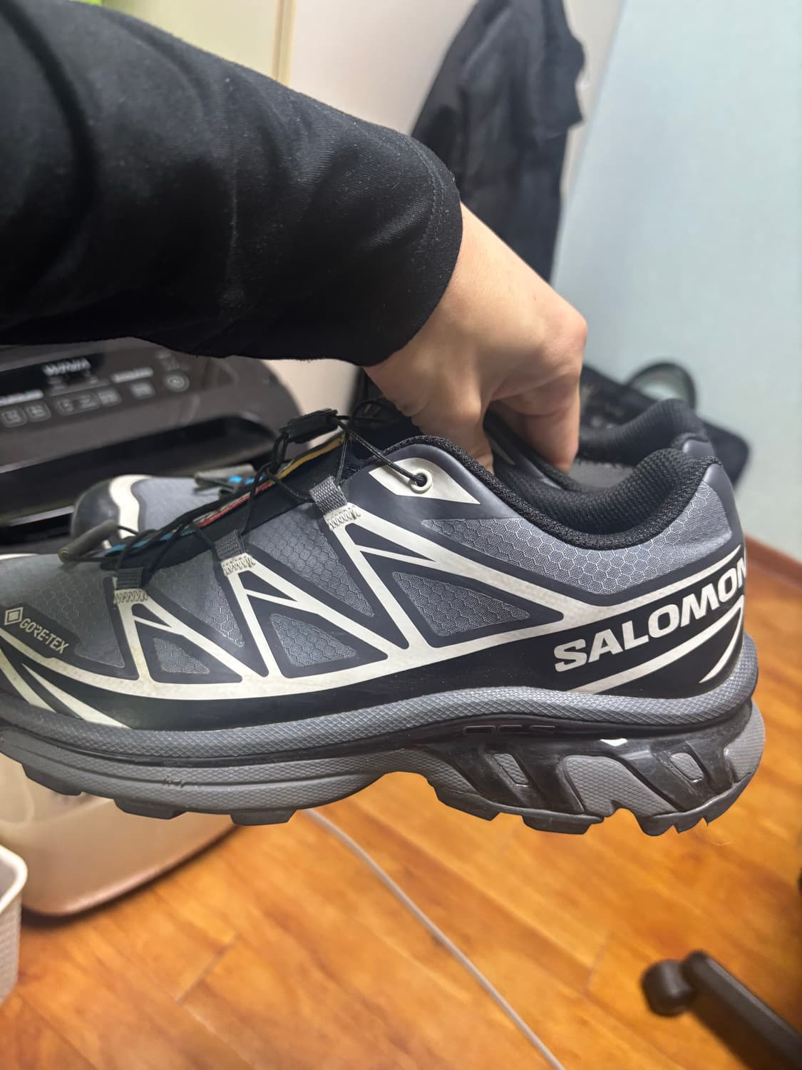 살로몬 XT-6 고어텍스 에보니 270사이즈 새상품급 판매 상품이미지4