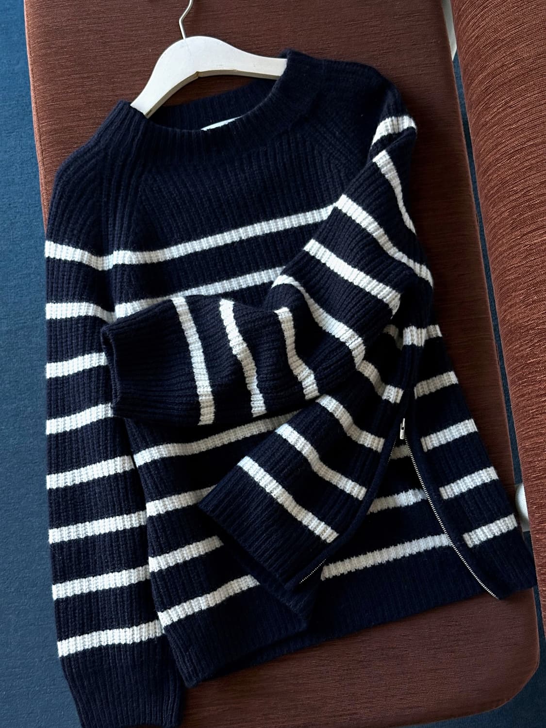 Middle gauge side zip design knit TOP 상품이미지1