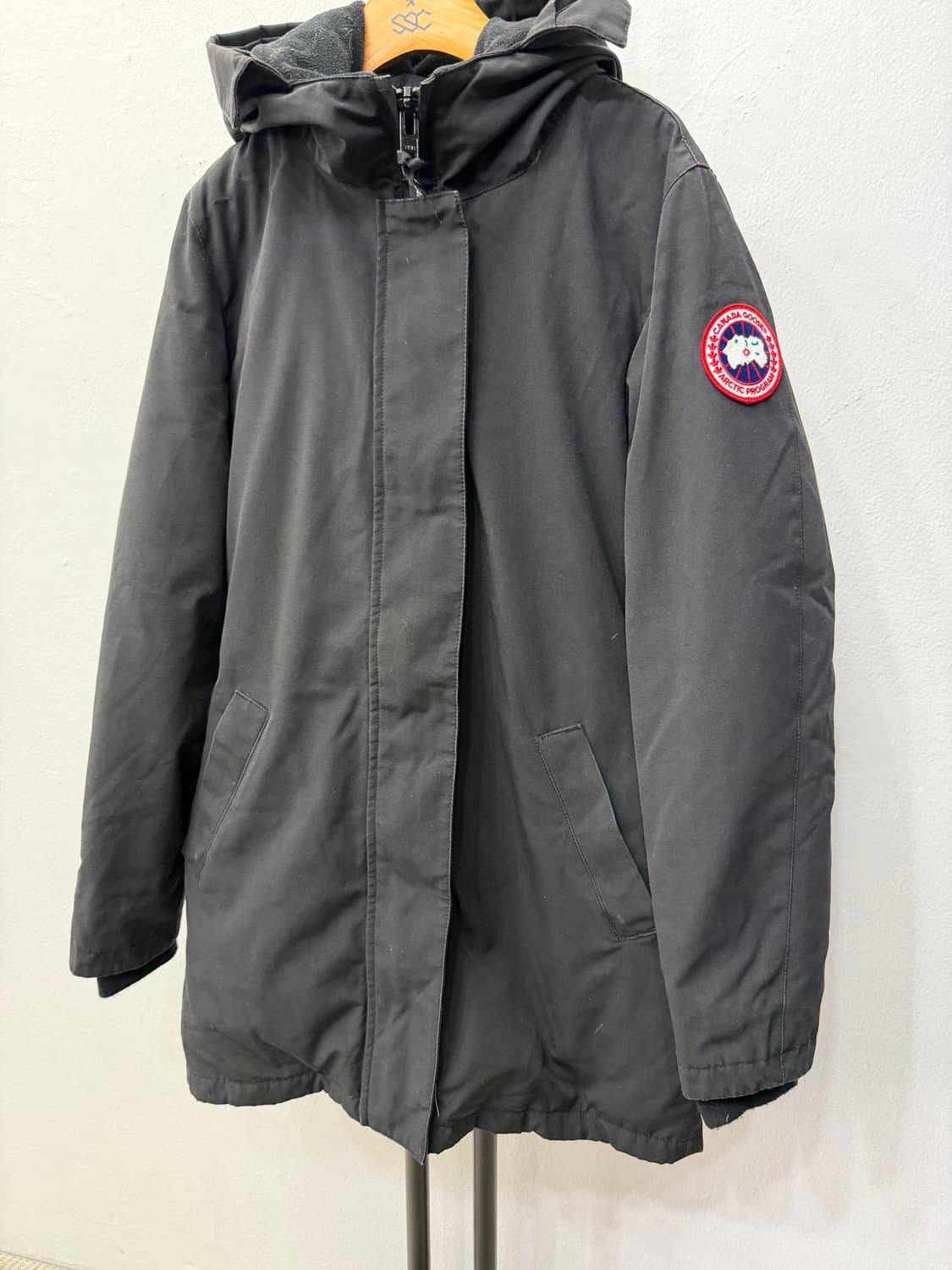 정품) 캐나다구스 여성 패딩 S 상품이미지3