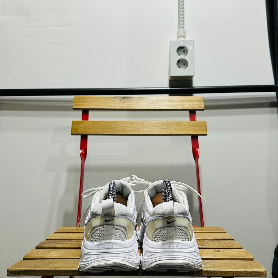 240) 나이키 운동화 여성 여자 신발 에어맥스 블리 상품이미지4