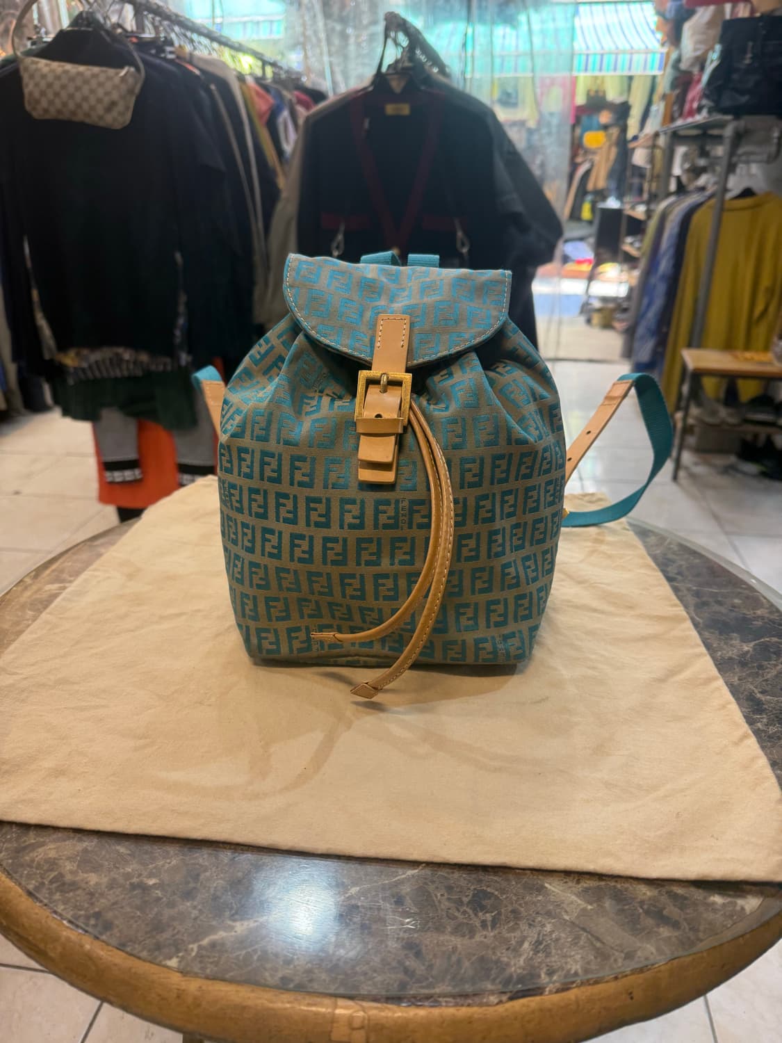 정품 펜디 주카 미니 백팩 팝니다 상품이미지1