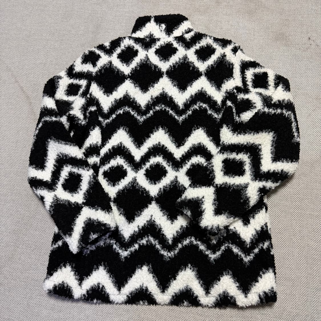 블랙야크 패턴 뽀글이 플리스 자켓 상품이미지6