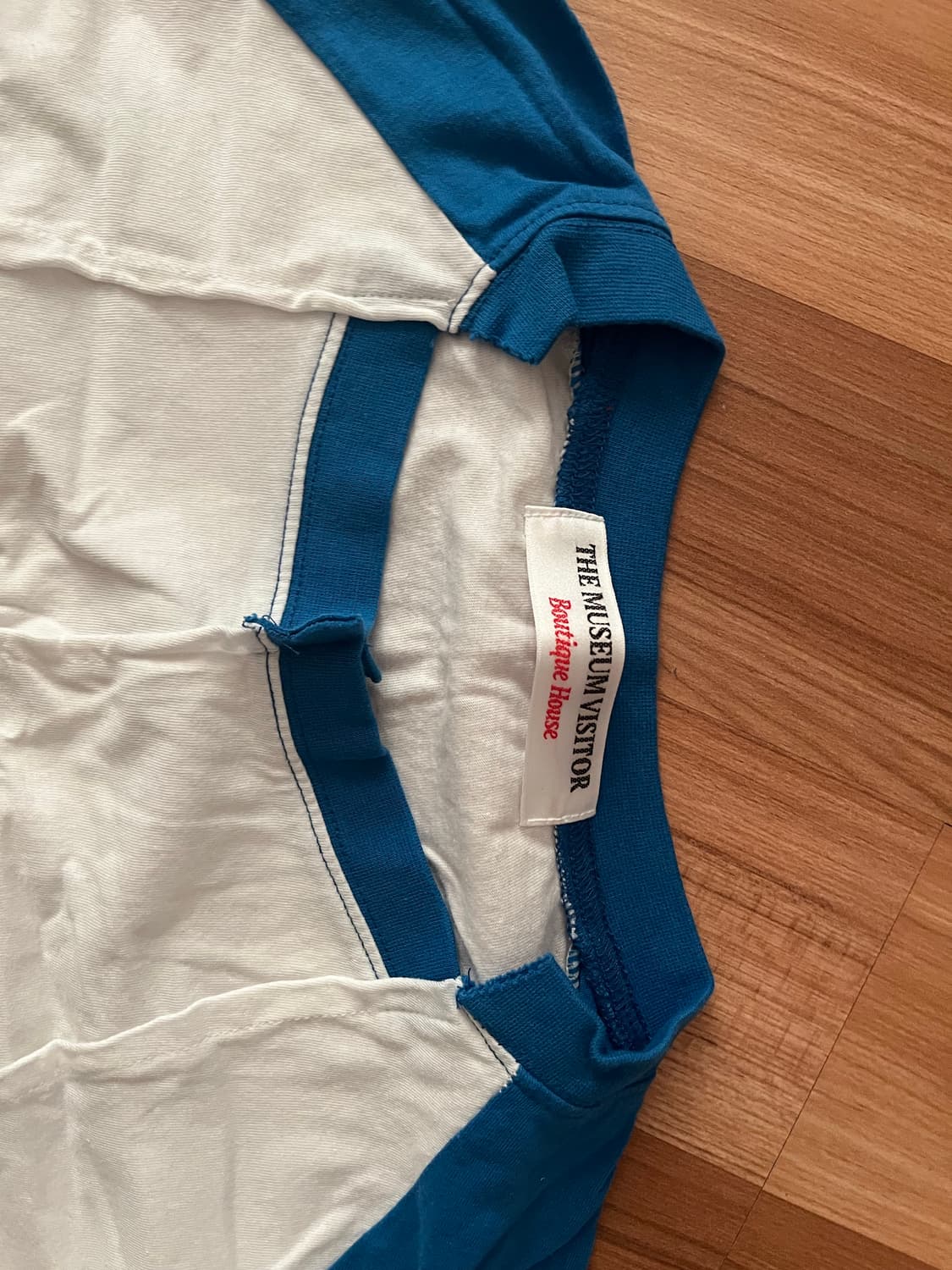 뮤지엄비지터 슬리브 (Raglan split sleeve) L 상품이미지5