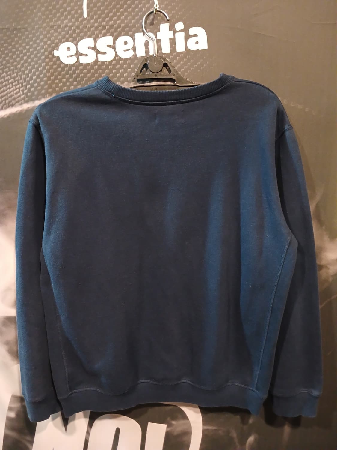 아디다스 에센셜 패치로고 맨투맨 네이비 상품이미지2