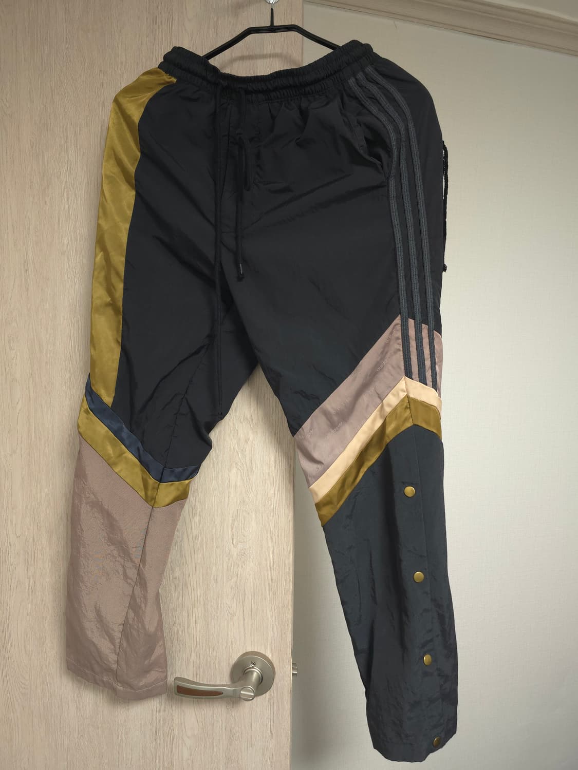 Adidas SFMT 아디다스 송포더뮤트 콜라보 팬츠 (s, 29~32) 상품이미지1