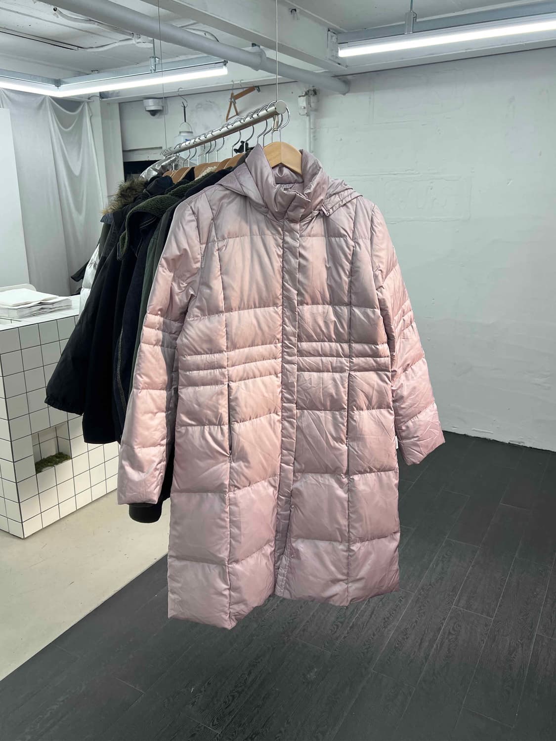 꾸레쥬 롱패딩 자켓 상품이미지1