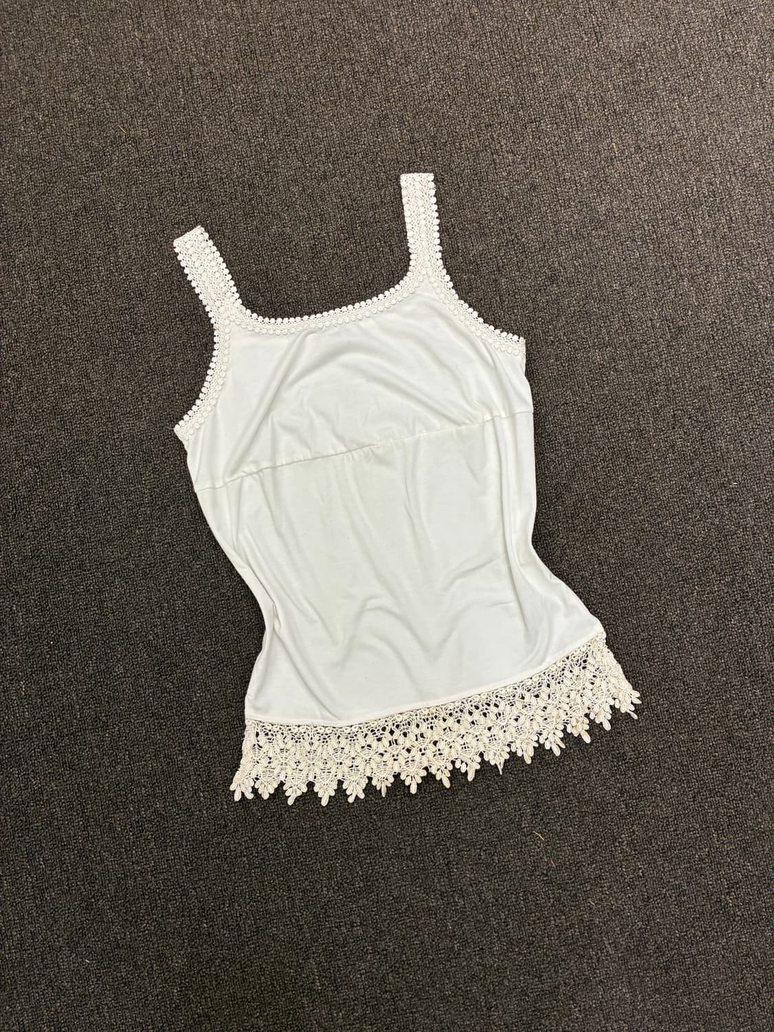 M)Japanese vintage 여성 펀칭 디테일 나시(이염) 상품이미지1