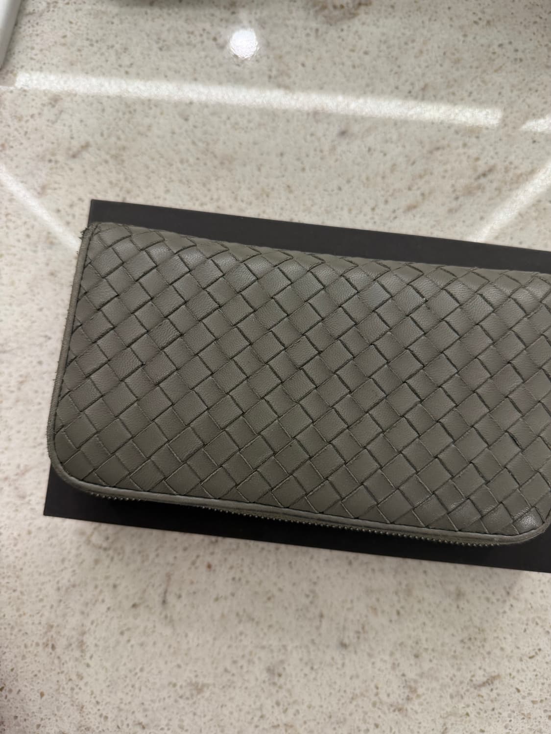 보테가베네타 인트레치아토 집업 장지갑 상품이미지2