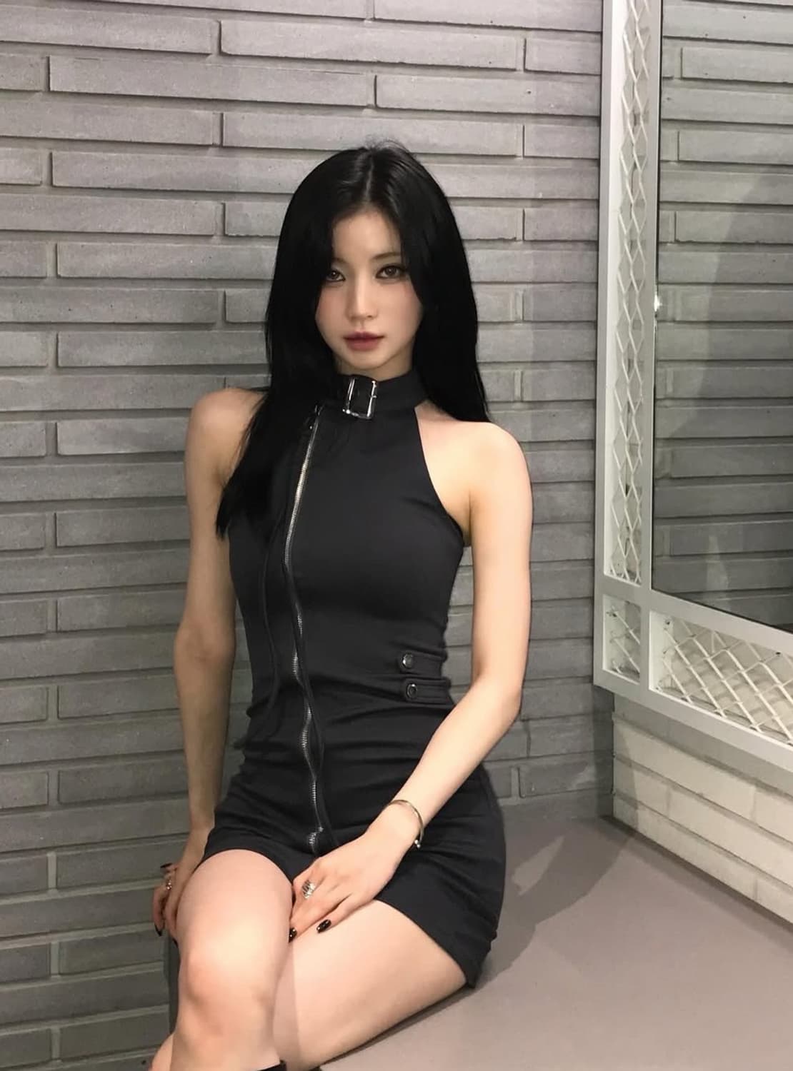 <새상품>비엔프롬 하이넥 버클 지퍼 원피스 상품이미지1