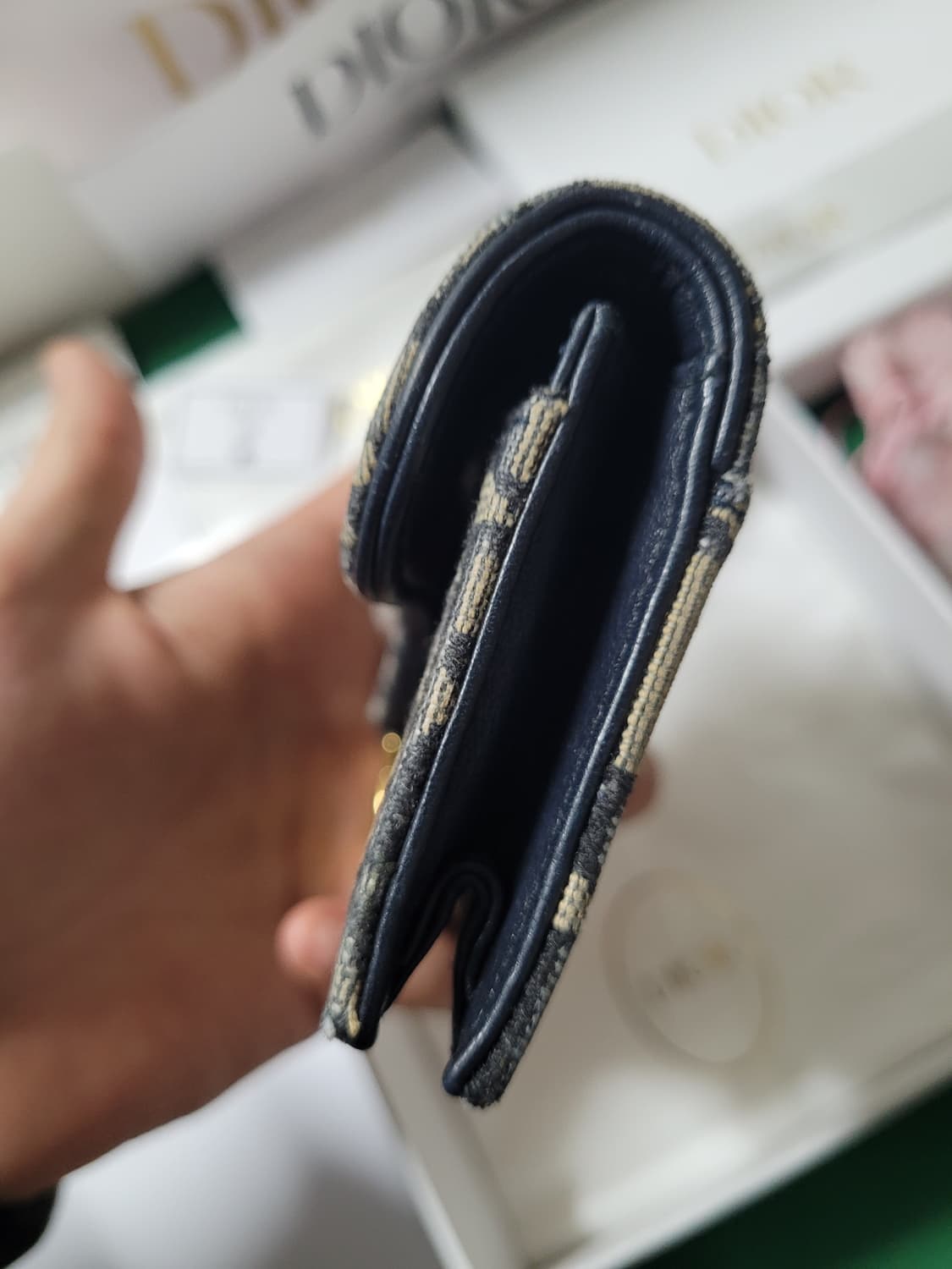 디올 오블리크 새들플랩 카드지갑 상품이미지6