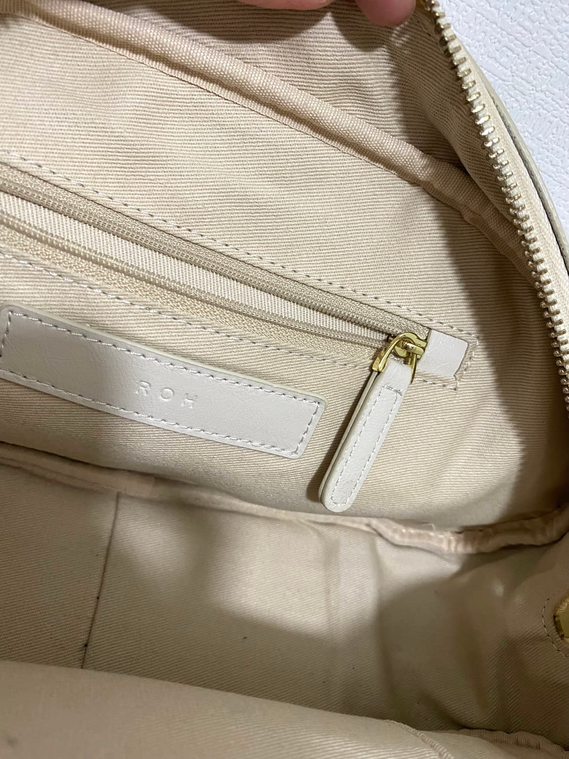 로서울 페블 숄더백 상품이미지10