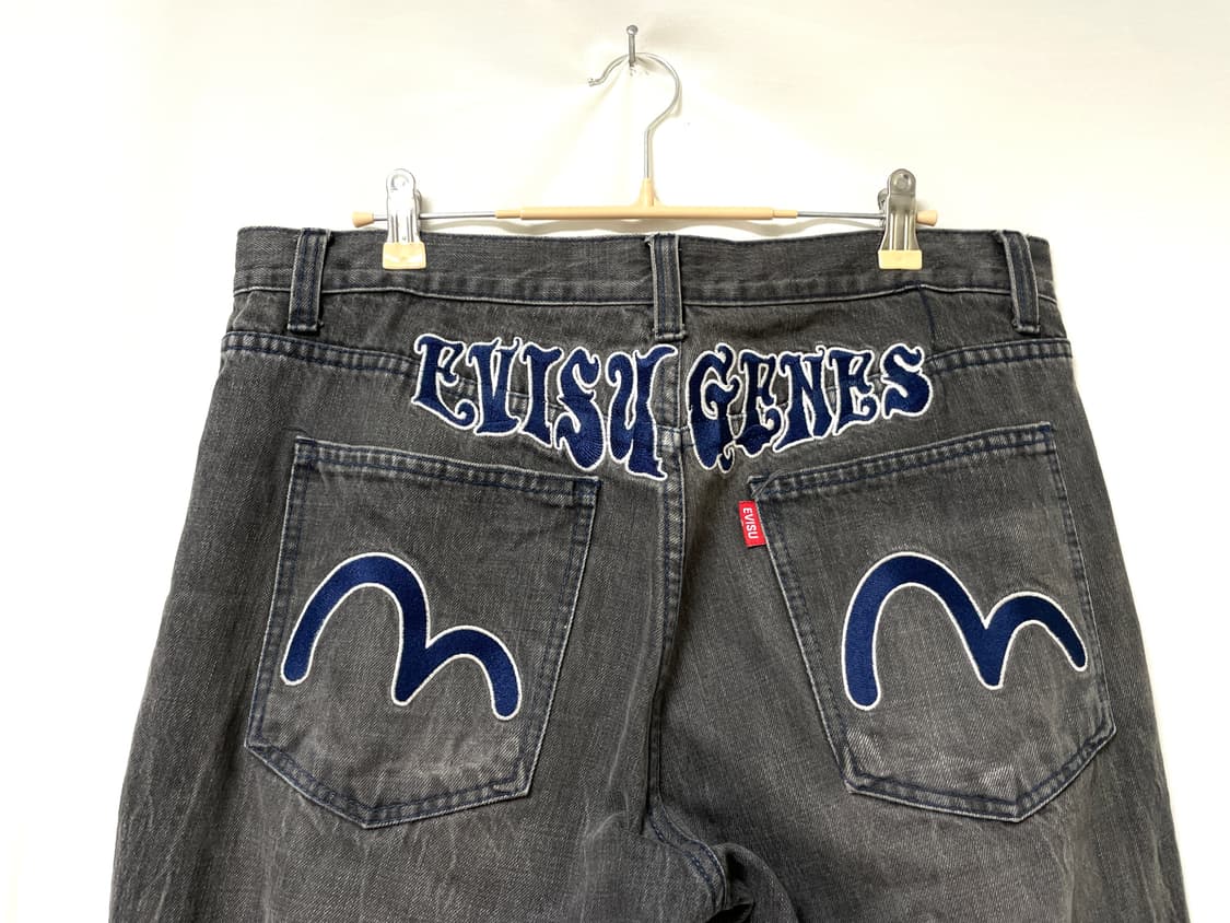 Evisu 에비수 스펠아웃 자수 크랙워싱 흑청 데님팬츠 _ 힙합 메탈 락 상품이미지1