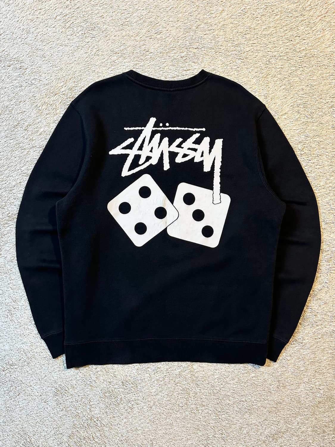 스투시 STUSSY 다이스 맨투맨 블랙 상품이미지3