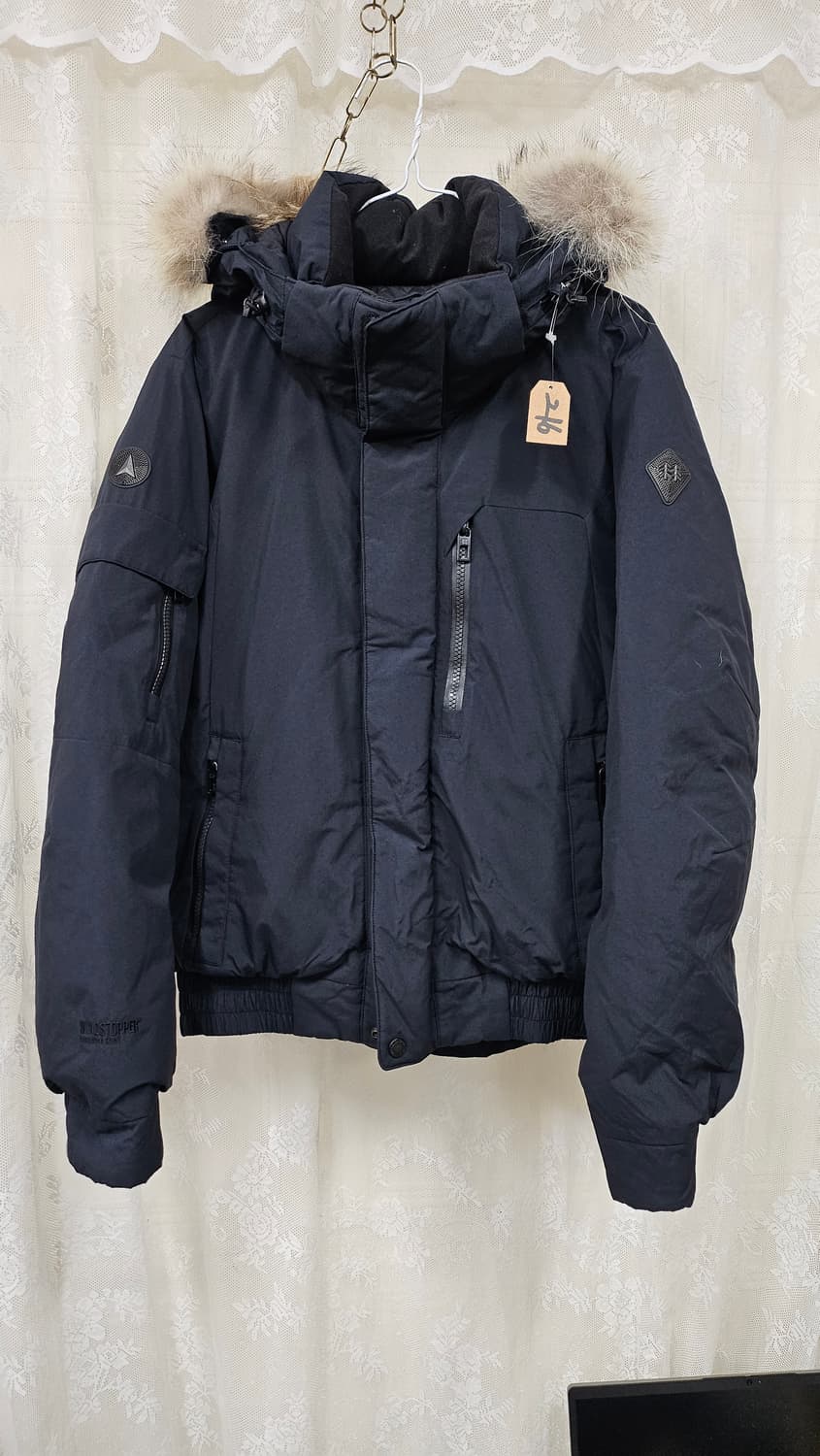 코오롱스포츠   블랙 패딩 점퍼  상품이미지2