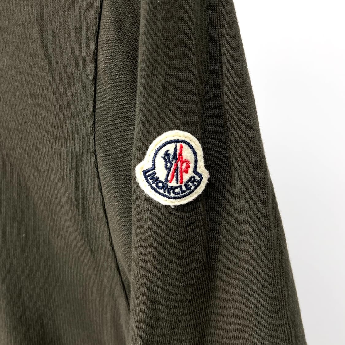 [L사이즈] 몽클레어 로고 긴팔 롱슬리브 티셔츠  상품이미지5