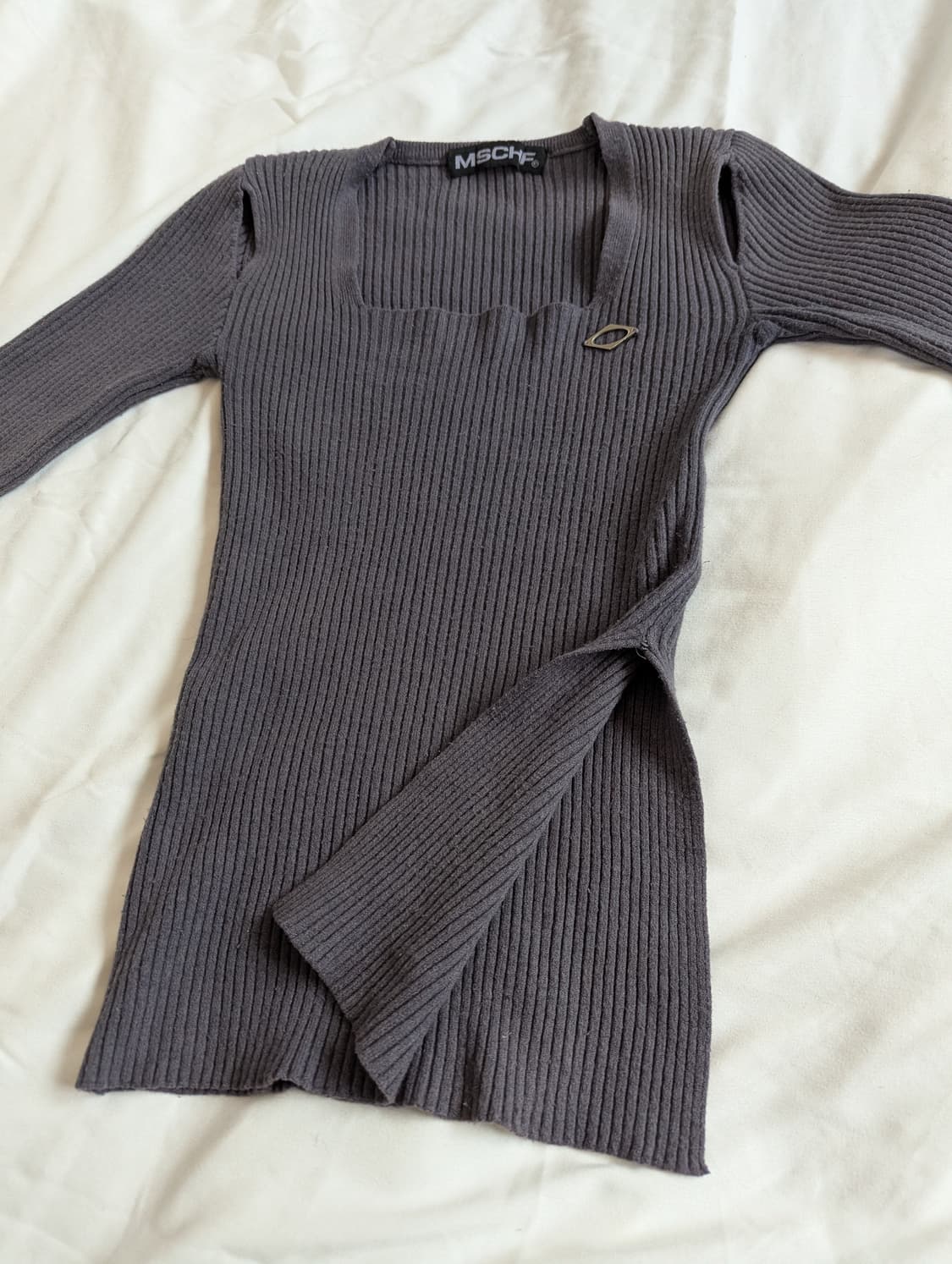 MSCHF 슬릿 사이드 니트 티 상품이미지3