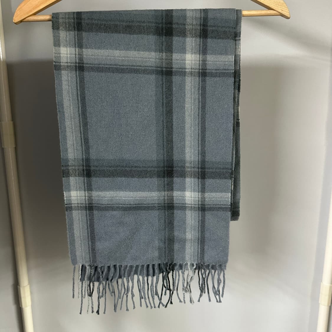 삭스피프스에비뉴 캐시미어 체크 머플러 상품이미지1