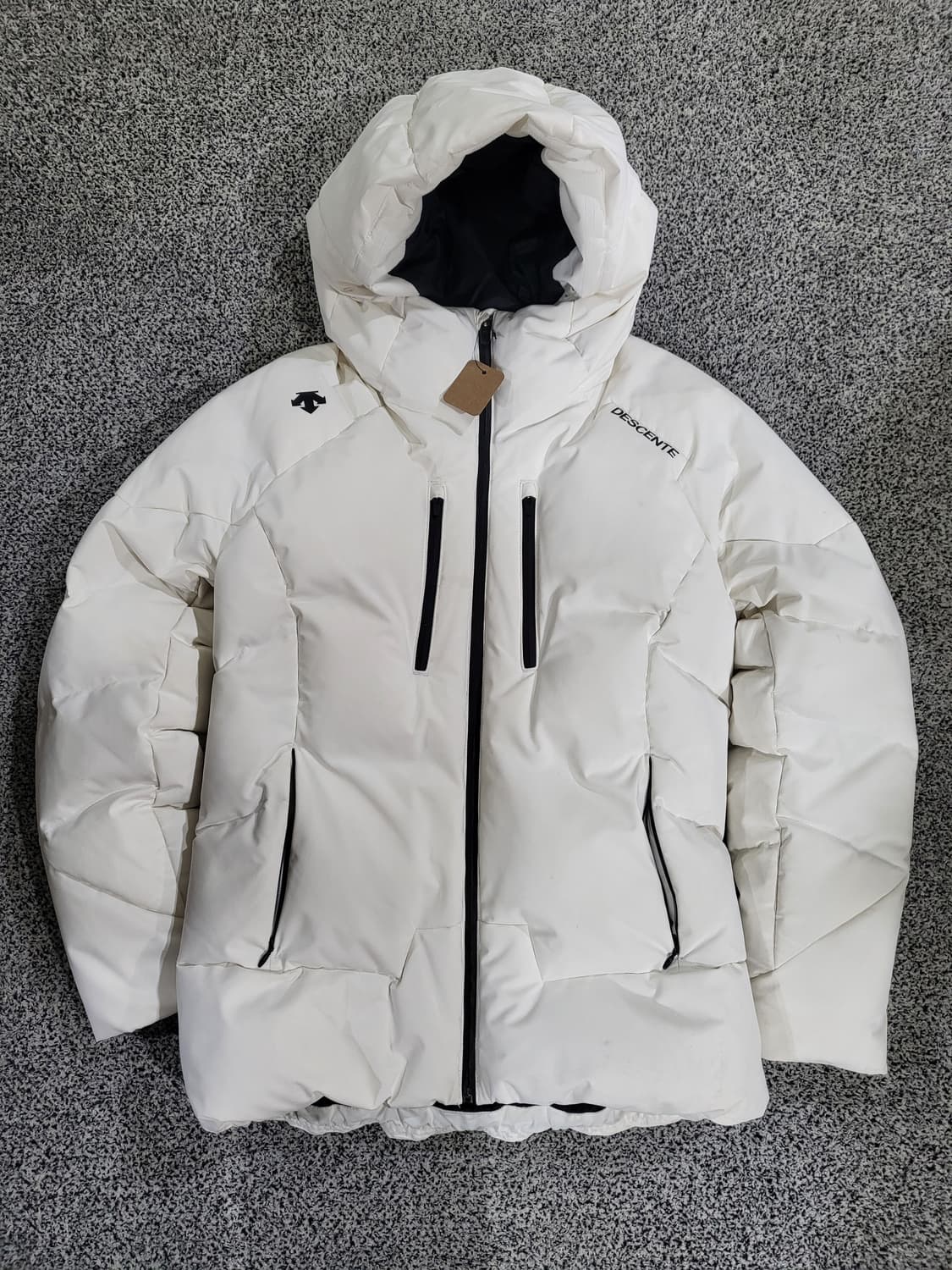 데상트  오리털 패딩 상품이미지1