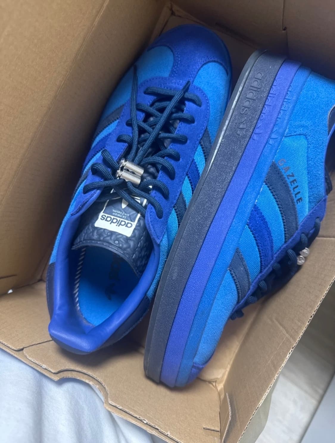 아디다스 X 오디너리피플 가젤 275  상품이미지1