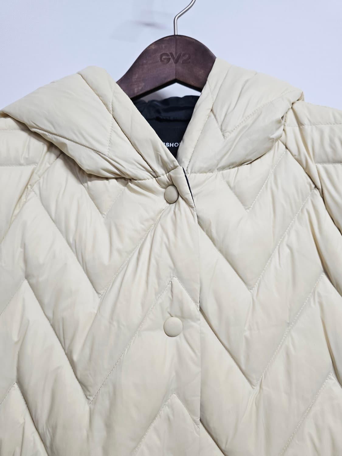 렙쇼메이 아이보리 퀄팅 후드 다운패딩 점퍼 상품이미지2
