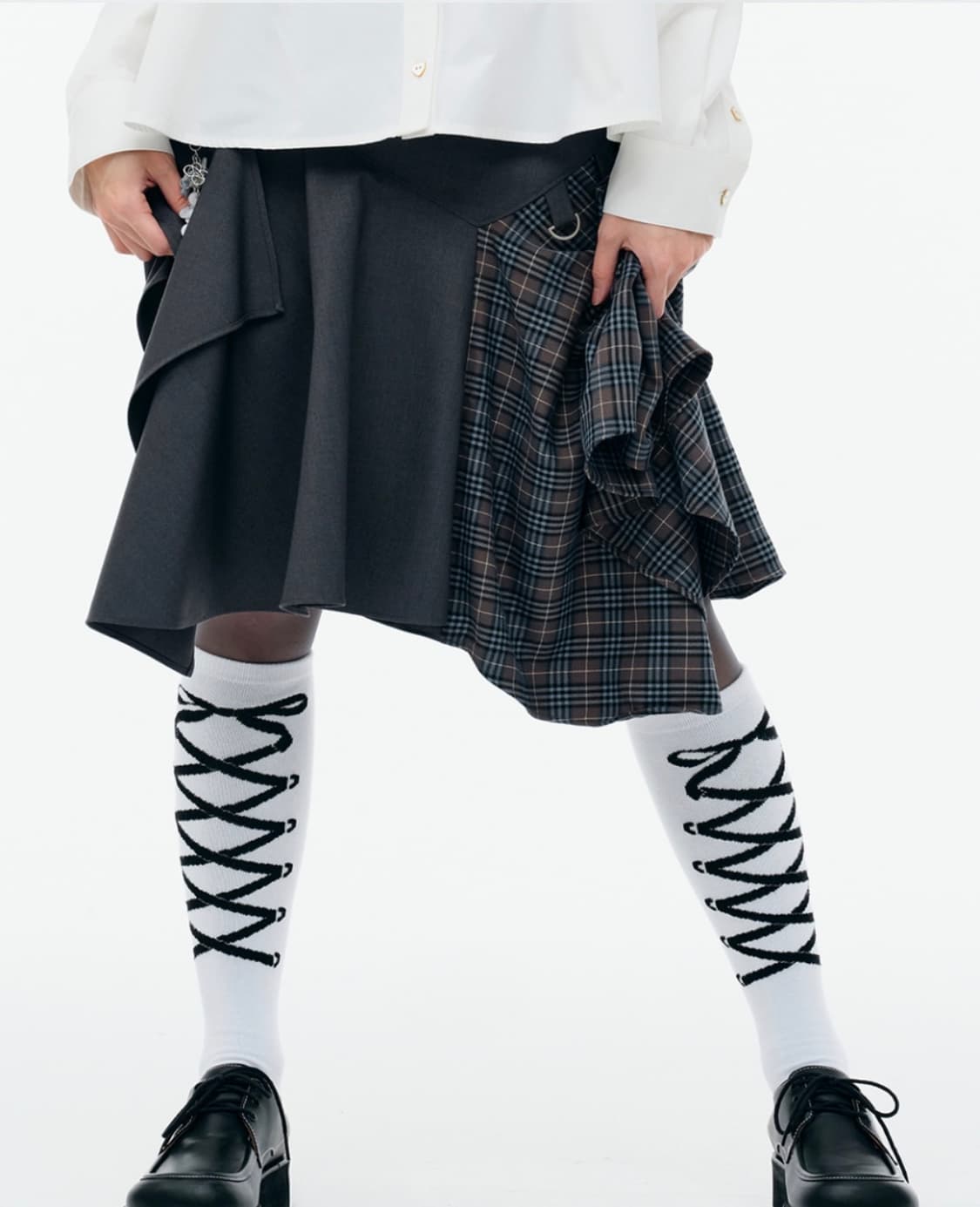 뚜오미오 LAYERED ASYMMETRIC SKIRT [CHARCOAL 상품이미지2